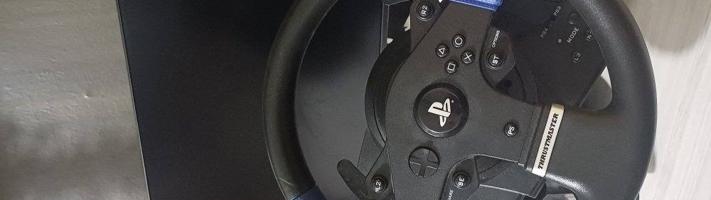 إعلان عن Iam selling thrustmaster t150 negotiable