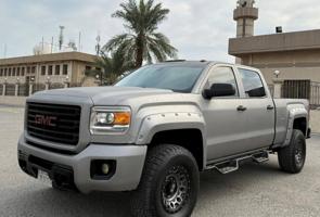 إعلان عن بحالة ممتازة وانيت جي ام سي سييرا موديل 2017 دبل قير أرضي شغال تواير ج