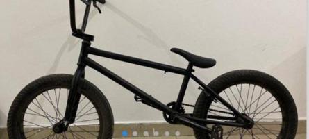 إعلان عن bmxللبيع قاري رياضي ( دراجه هوائيه )