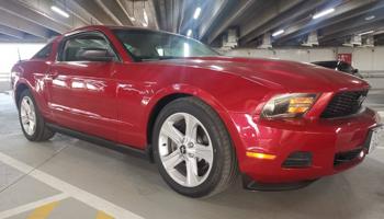 إعلان عن موستنج ٢٠١١