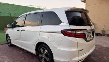 إعلان عن هوندا اوديسي من النوادرماشي 97 الف وكالة