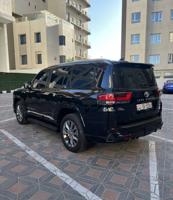 إعلان عن لاندكروزر ايرو اس توين تيربو