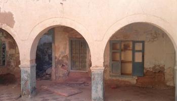 إعلان عن اجار دور اول في بيت عربي قديم كمخزن