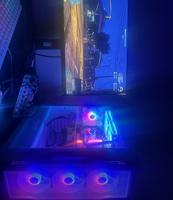 إعلان عن بيسيي للبيع معى الشاشه