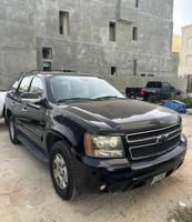 إعلان عن تاهو اسود موديل 2010 LT ماشي 300 شرط الفحص قير مكينه وشاصي