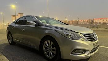 إعلان عن هيونداي أزيرا 2012