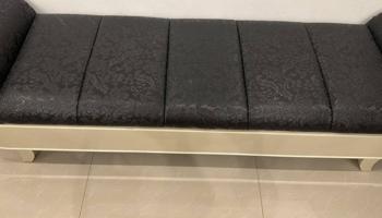 إعلان عن مقعد نهاية  السرير حالة نظيف و ممتاز