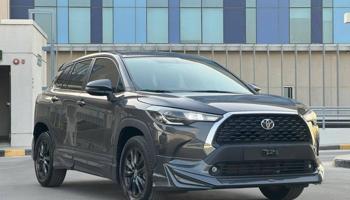 إعلان عن للبيع تويوتا كورولا كروس موديل 2024 عداد شبه اصفار صبغ وكالة