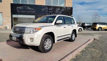 إعلان عن لاند كروزر جير عادي