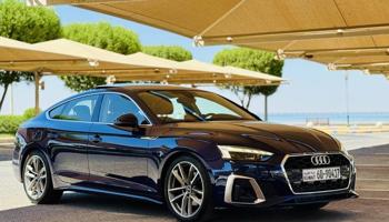 إعلان عن اودي اي ٥ موديل ٢٠٢٢ عداد ٤٤ الف  تحت الكفالة