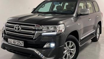 إعلان عن لاند كروزر GXR V8 الساير