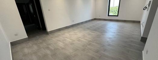 إعلان عن للإيجار شقة بمنطقة مشرف ق6