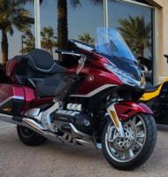 إعلان عن Honda Gold Wing