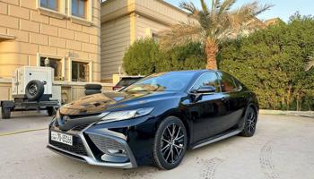 إعلان عن كامري 2023 كامل المواصفات