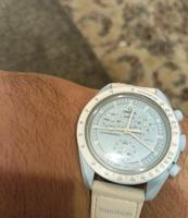 إعلان عن للبيع ساعه اوميجا