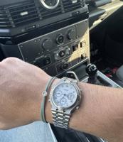 إعلان عن Gucci chronograph 9300