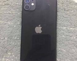 إعلان عن للبيع ايفون 11 بطارية 88 فقط مبدل شاشة 128جيجا الجهاز مايعاني من اي شي