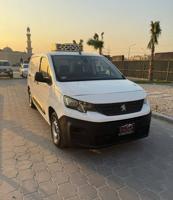 إعلان عن النشاما لبيع وشراء السيارات بارتنر ثلاجه