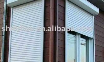 إعلان عن شٹر المنیوم