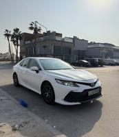 إعلان عن كامري L.E