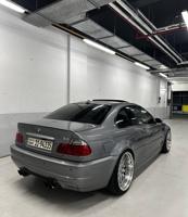 إعلان عن 2002 BMW M3 E46