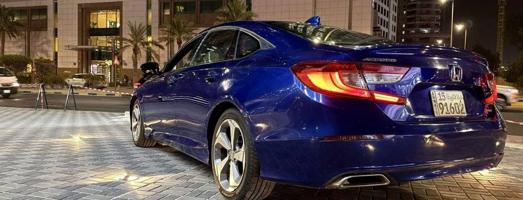 إعلان عن للبيع هوندا اكورد ، فئة سبورت ماشي 115 الف ، السيارة نظيفة ، مالك اول