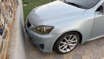 إعلان عن للبيع لكزس كامل مواصفات تم عمل سيرفس تواير جدد شرط الفحص