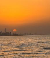 إعلان عن لنج للبيع