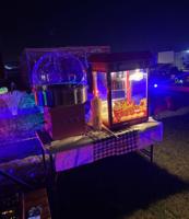 إعلان عن مكاين وسماعات ياماها مع مسكر