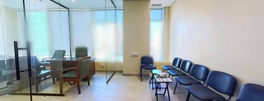 إعلان عن متوفر مكتب تجاري في برج كتير راقي بموقع متميز بالقبله ، المساحه ٦٥ م