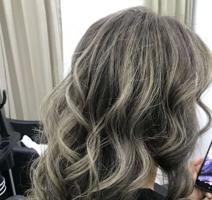 إعلان عن ledis salon home services