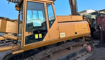 إعلان عن حفارات تدعيم المانى عدد ٢حفارة حالة ممتازة شرط الفحص