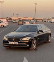 إعلان عن BMW 2010 i740