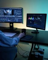 إعلان عن تصميم فيديوهات و ريلز و سوشل ميديا جرافيك