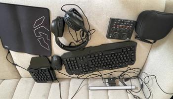 إعلان عن اكسسوارات سوني نظيفه