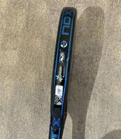 إعلان عن مضرب بادل أستعملته استعمال بسيط فيه شوية خدوشات خفيفه