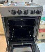 إعلان عن للبيع فرن إيجنس إيطالي 4 عيون بحالة ممتازة 50*50