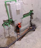 إعلان عن Pakistani plumber