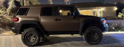 إعلان عن تويوتا fj