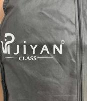 إعلان عن بدلة للبيع توكسيدو مقاس 50