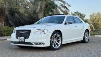 إعلان عن للبيع كرايزلر 300C موديل 2021 ماشي 11 ألف فل أوبشن