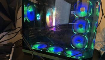 إعلان عن بي سي قيمنق