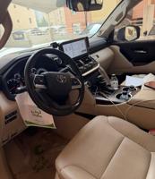 إعلان عن لاندكروز