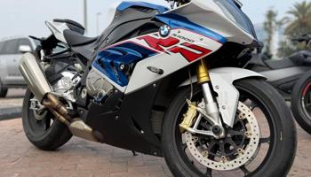 إعلان عن BMW RR  S1000