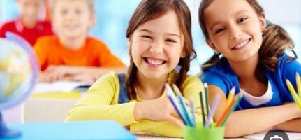 إعلان عن مدرسة لغة عربية سورية كفاءة عالية