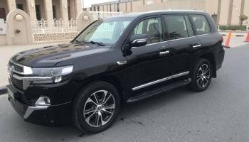 إعلان عن جيب لاند كروزر VXR مديل 2009 لون اسود