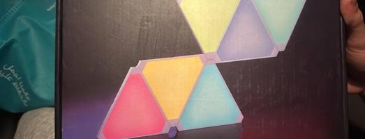 إعلان عن Nanoleaf Shapes (Triangles)