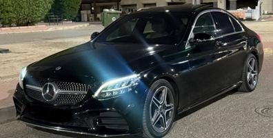 إعلان عن مرسيدس C200 (استخدام خفيف)