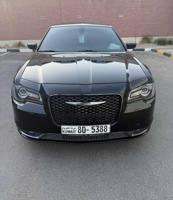 إعلان عن كرايزلر 300s