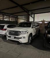 إعلان عن لاند كروز gxr صبغ الوكالة بالكامل موديل 2016